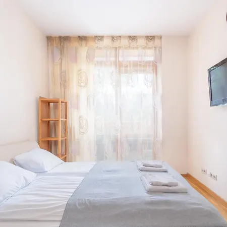 Apartment Spacious In A Park Zone With The Private Terrace *